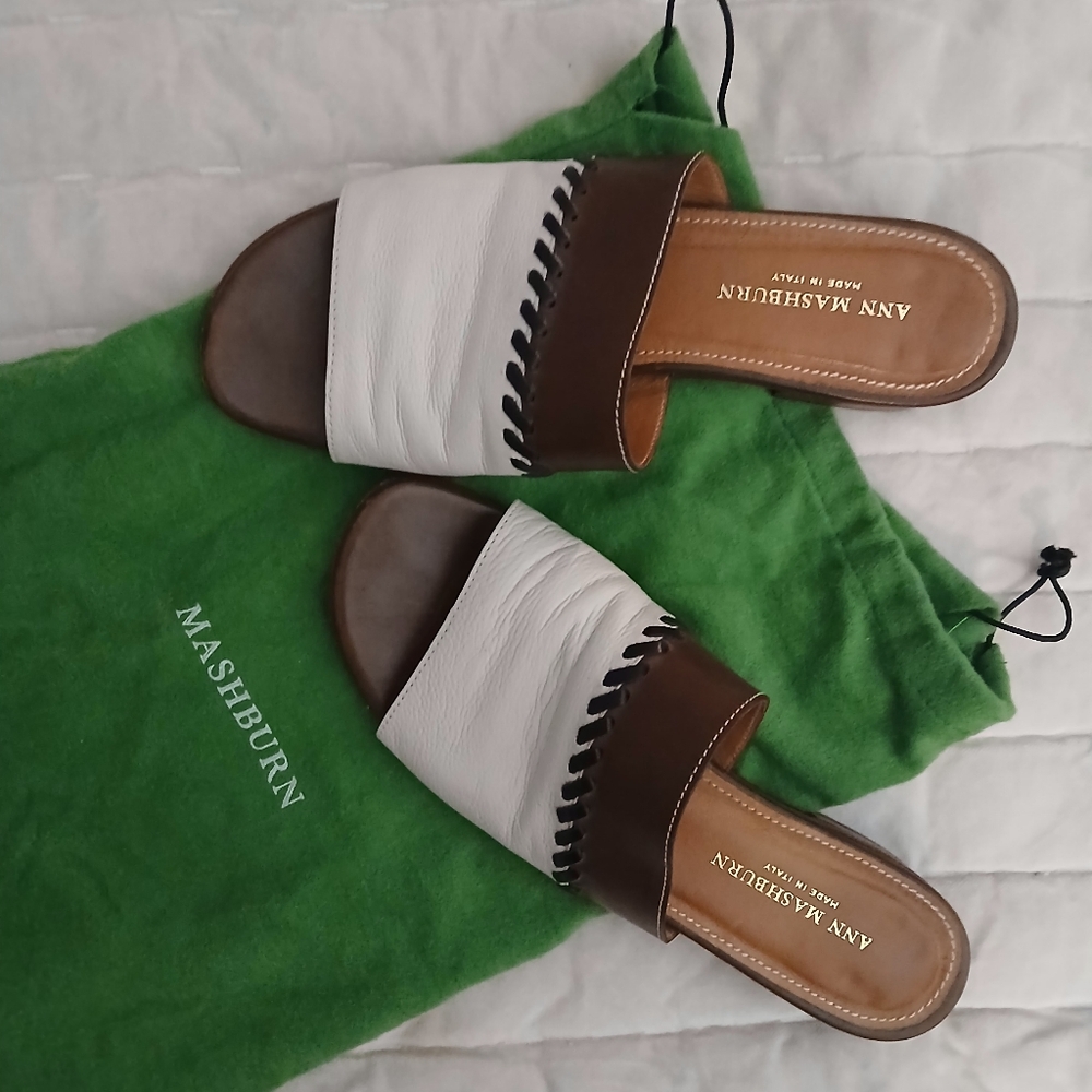 Ann Mashburn White & Brown Spring Italian Lotus Vacation Slides Sandals--37/6.5